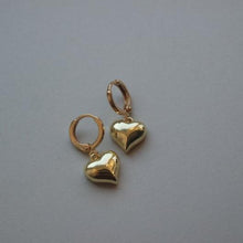 Load image into Gallery viewer, gold plated puffy heart huggie hoops