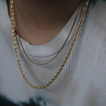 Load image into Gallery viewer, GOLD TWISTED ROPE CHAIN NECKLACE