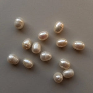 BAROQUE PEARL STUD EARRINGS