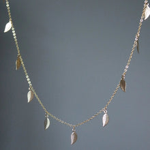 Load image into Gallery viewer, LEAF PRINT CHOKER
