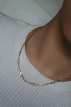 Load image into Gallery viewer, PAPERCLIP CHAIN NECKLACE
