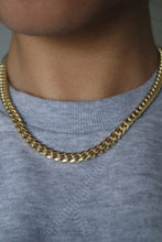Load image into Gallery viewer, CHUNKY CURB CHAIN NECKLACE
